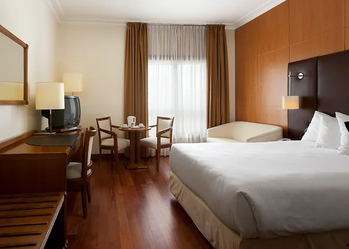 Nh Campo Grande Hotel 4*