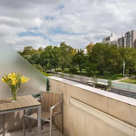 Nh Campo Grande 4* Лиссабон