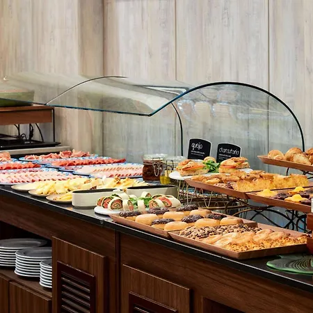 Otel Nh Campo Grande 4*