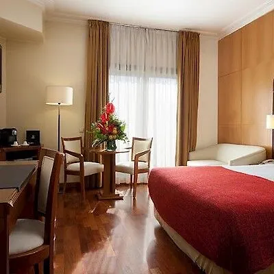 Готель Nh Campo Grande 4*
