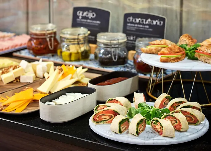 Hotel Nh Campo Grande 4*