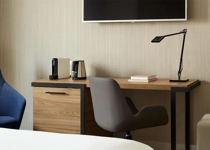 Nh Campo Grande Hotel 4*