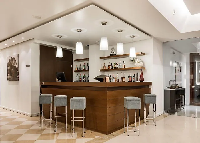 Hotel Nh Campo Grande 4*