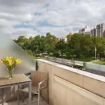 Отель Nh Campo Grande